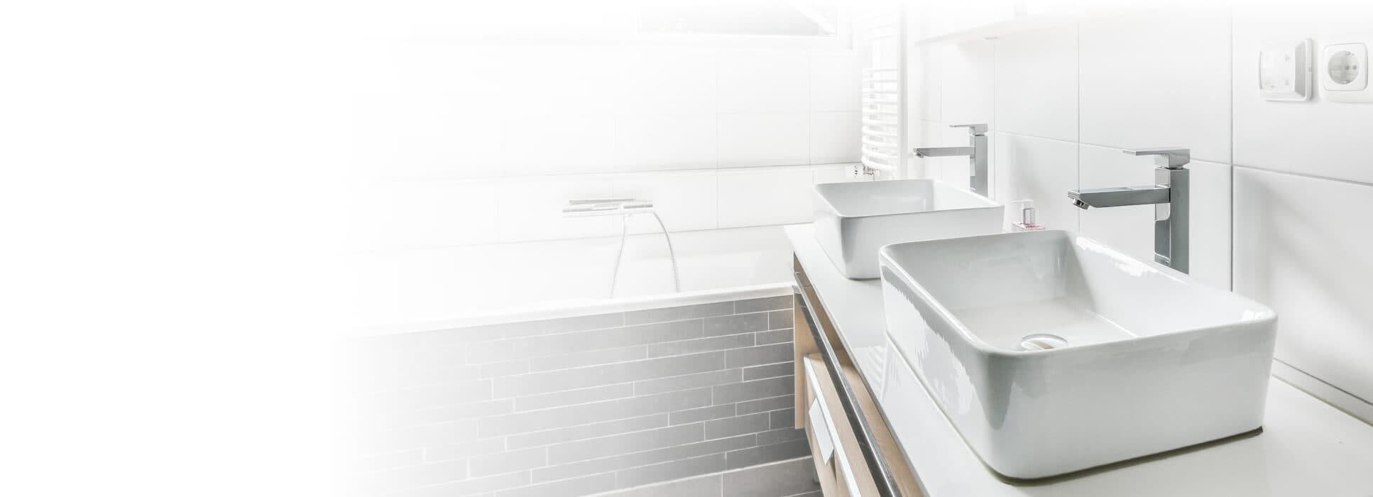 Modernes Komplettbad von Valentin JR